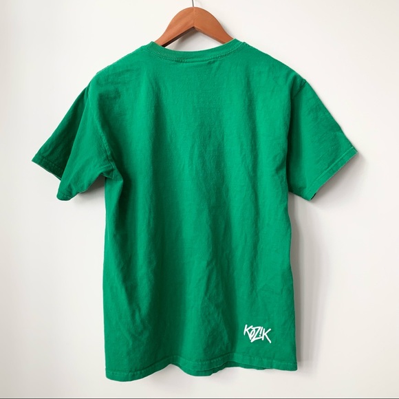 KIDROBOT | SMORKIN’ LABBIT BY FRANK KOZIK (SMOKING RABBIT) CLASSIC T-SHIRT - Picture 2 of 6